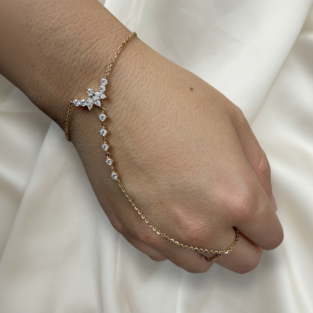 Butterfly Diamond Hand Chain Ivory Silk 1:1
